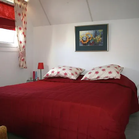 Comfortable With Terrace In A Pleasant Village * Daumazan-sur-Arize